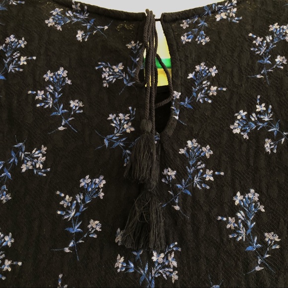 Lucky Brand Navy Floral Boho Cotton Top | Size L - Picture 7 of 8